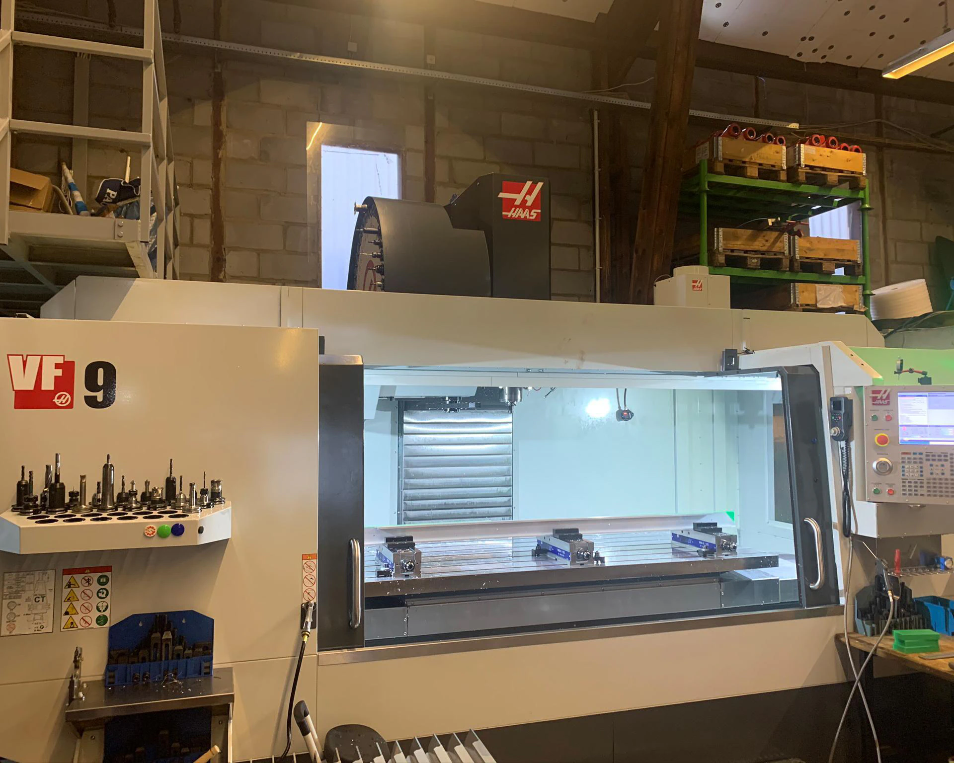 Haas VF9